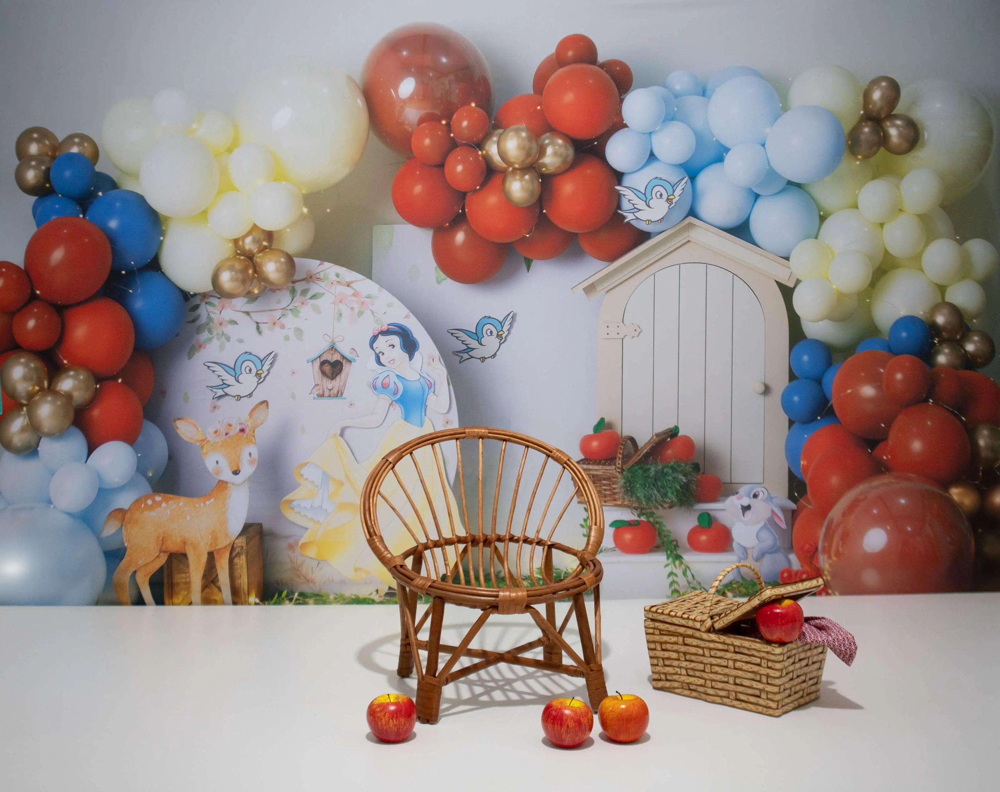 Cenário Branca de Neve Balões